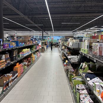 ALDI - Aisles of Bulk Packaging - Grocery Near Me - Monroeville, Pennsylvania ALDI - Aisles of Bulk Packaging - Grocery Near Me - Monroeville, Pennsylvania