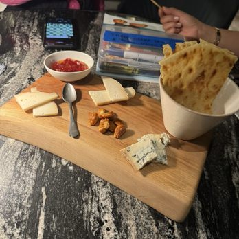 Virens - Cheese board - Health Markets Near Me - Barcelona, B