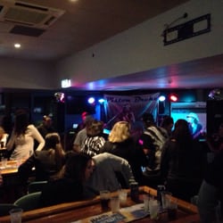 Lakes & Ocean Hotel Forster - Cover band "Piston Broke" on fire