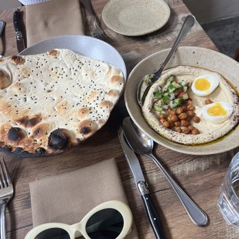 Delbar Middle Eastern - Mesabecha Hummus - Persian/Iranian Near Me - Atlanta, Georgia