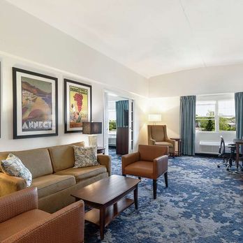 DoubleTree by Hilton Hotel Cape Cod - Hyannis - Guest room - Hotels Near Me - Hyannis, Massachusetts