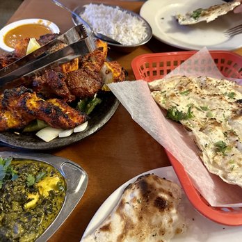 Shere Punjab - Mixed grill, Saag Paneer, Garlic Naan - Indian Near Me - Brunswick, Maine Shere Punjab - Mixed grill, Saag Paneer, Garlic Naan - Indian Near Me - Brunswick, Maine