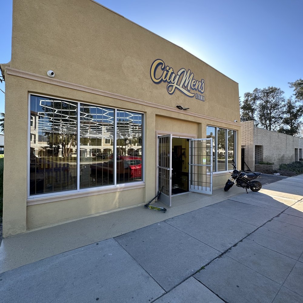 City men’s studio Logo
