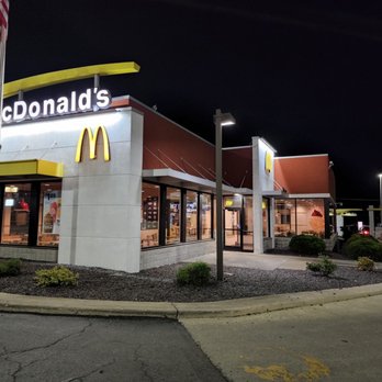 McDonald's - a mcdonald's restaurant at night - Coffee & Tea Near Me - Ava, Missouri