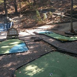 Watson's Alpenhorn Cafe - Mini golf