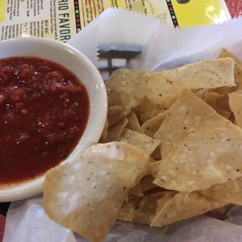 Casa Rio Tex Mex Restaurant - Chips and salsa - Mexican Near Me - Anoka, Minnesota