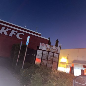 KFC - Chicken Wings Near Me - El Cajon, California