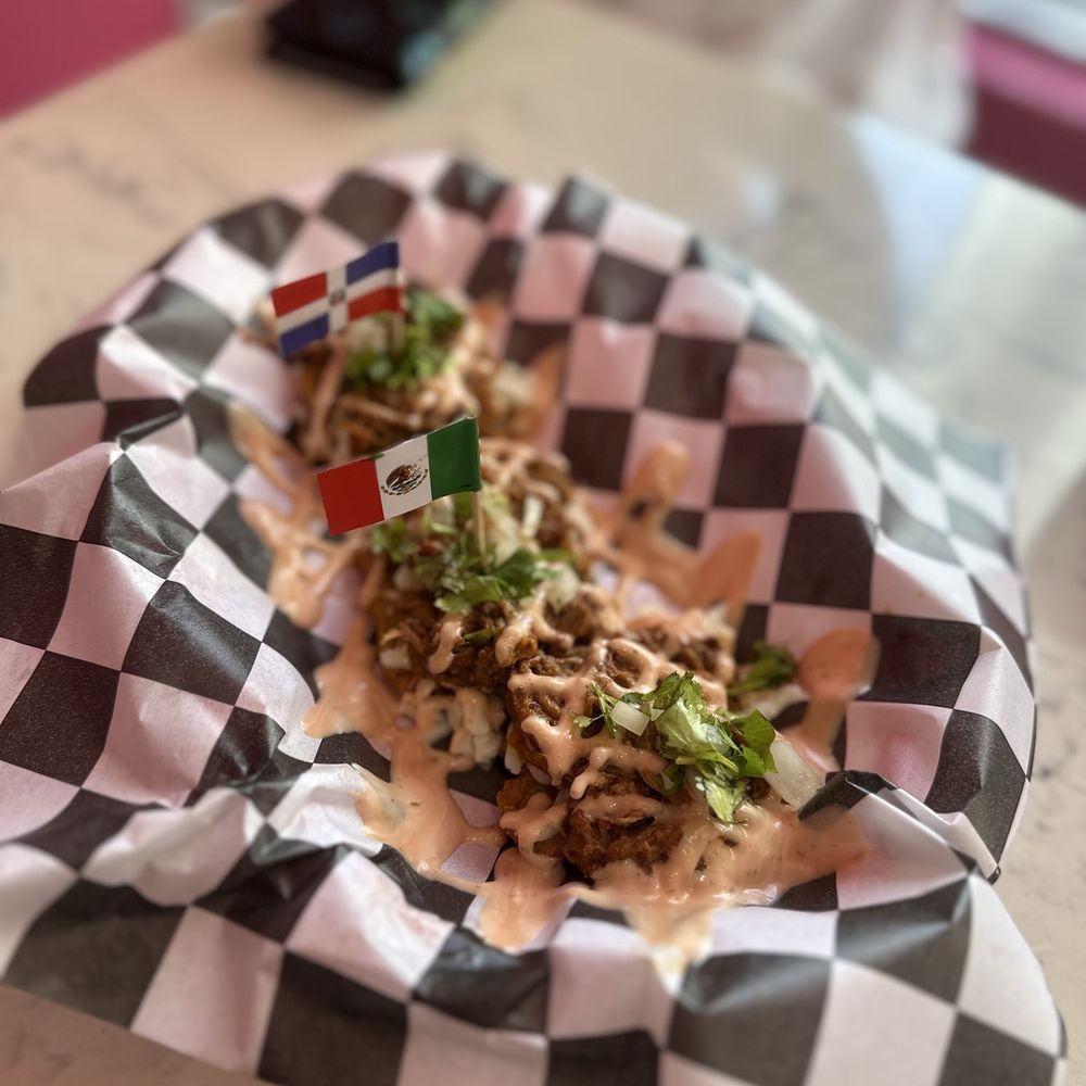 La Esencia DomiMex - Birria tostones - Dominican Near Me - Miami Beach, Florida La Esencia DomiMex - Birria tostones - Dominican Near Me - Miami Beach, Florida