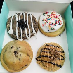 Dirty Dough Cookie Shop - Cookies n cream Paparazzi Stuffed Chocolate Chip Reverse Reese's