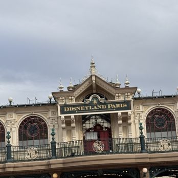 Disneyland Paris - Amusement Parks Near Me Disneyland Paris - Amusement Parks Near Me