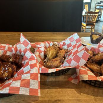 Wing Champ - Swank Wings / Henny Glaze / Brown Sugar Bourbon and Sweet Potato Muffin - Chicken Wings Near Me - Sharonville, Ohio