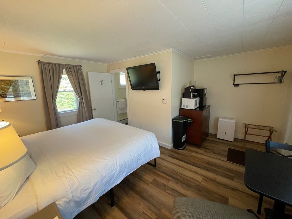 SLEEP WOODSTOCK MOTEL Updated September 2024 60 Photos & 53 Reviews