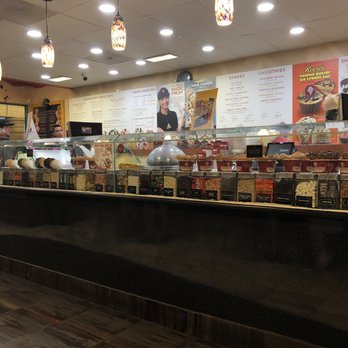 Cold Stone Creamery - Bar area - Ice Cream & Frozen Yogurt Near Me - San Dimas, California