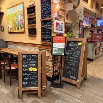 Dancing Tomato Caffé - Inside - Italian Near Me - Yuba City, California Dancing Tomato Caffé - Inside - Italian Near Me - Yuba City, California