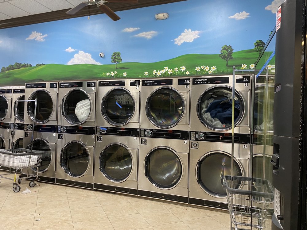 POLO GROUNGS COIN LAUNDRY Updated August 2024 992 S Military Trl