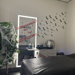 Simply Bare - Spooky fun