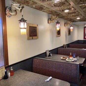 China King Express - the dining area of the restaurant - Chinese Near Me - Belleville, Michigan