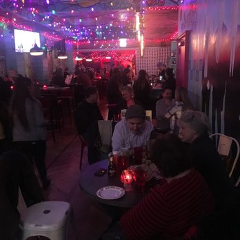 Broken English Taco Pub