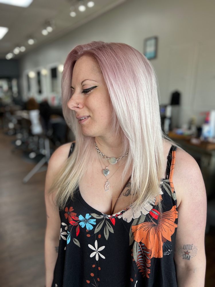 Salon 360 Image