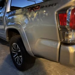 Black Smiths Auto Body