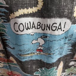 You gotta love da Reyn Spooner - Peanuts Hawaiian Shirt! Look da Snoopy "Comwabunga" print! So funny!