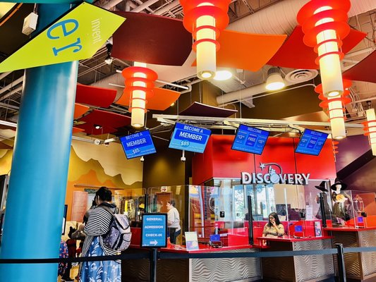 DISCOVERY Children's Museum by null