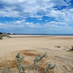 Port Melbourne Beach - Empty (12/16/24). @CityOfMelbourne #Australia #Traveling #Exploring #Beach