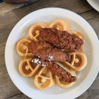 Pop's Diner Co. - Chicken & Waffles - Diners Near Me - Virginia Beach, Virginia