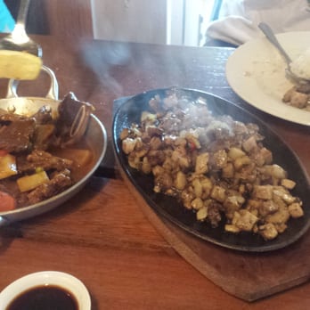 Isla Restaurant - first time ever having short rib kaldareta - Filipino Near Me - Newark, California