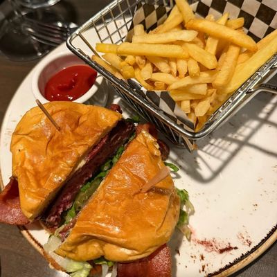 Precita Social by null