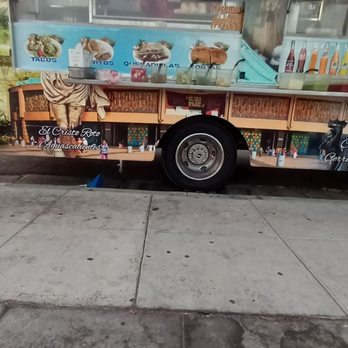 Tacos El Zaga - Visitamos 2 o 3 beses por cemana siempre agarro tacos de lengua y suadero muy buenos - Food Trucks Near Me - Santa Ana, California Tacos El Zaga - Visitamos 2 o 3 beses por cemana siempre agarro tacos de lengua y suadero muy buenos - Food Trucks Near Me - Santa Ana, California