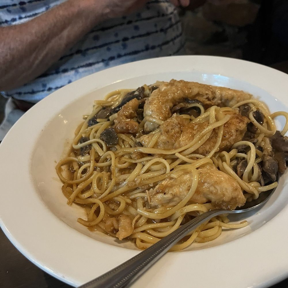 Landing & Main - Chicken Marsala - Seafood Near Me - Deep River, Connecticut