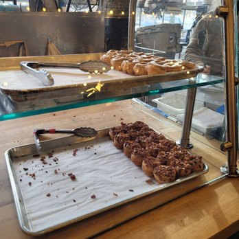 Daily Dozen Doughnut - Bakeries Near Me - Seattle, Washington