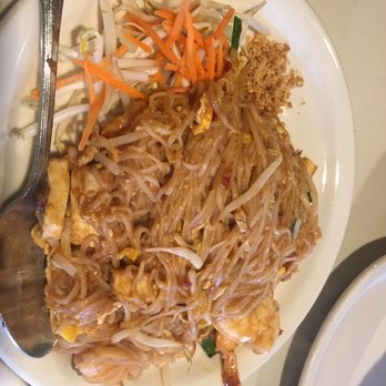 Siam Garden Cafe - Pad thai with shrimp - Thai Near Me - Honolulu, Hawaii Siam Garden Cafe - Pad thai with shrimp - Thai Near Me - Honolulu, Hawaii