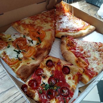 Williamsburg Pizza - Variety of pizza options - Pizza Near Me - New York, New York Williamsburg Pizza - Variety of pizza options - Pizza Near Me - New York, New York