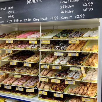 Donut King - Even at almost midnight, they were stocked! - Donuts Near Me - Minneola, Florida Donut King - Even at almost midnight, they were stocked! - Donuts Near Me - Minneola, Florida