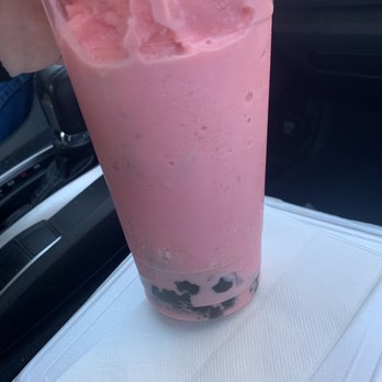 Famous Wok - "Bubble Tea" that is more like an artificial tasting milkshake - Chinese Near Me - Round Rock, Texas