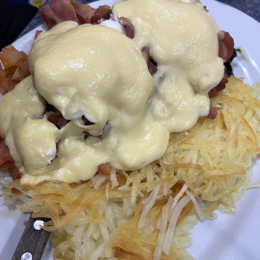 Lyndon Diner - Lyndon Benedict #lyndondinerpa #yorkpa #preservefootprints - Diners Near Me - York, Pennsylvania