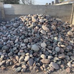 K & A Landscape Supply - 3-8" Rainbow River Rock