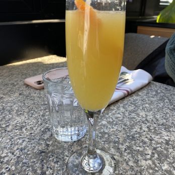 Earls Kitchen + Bar - mimosa - New American Near Me - Somerville, Massachusetts