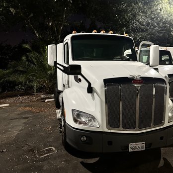 Rapid Roadside Services - 2015 Peterbilt - Roadside Assistance Near Me - San Fernando Valley, California Rapid Roadside Services - 2015 Peterbilt - Roadside Assistance Near Me - San Fernando Valley, California