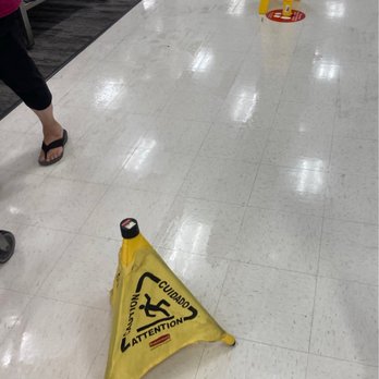 Target - Department Stores Near Me - Willoughby, Ohio