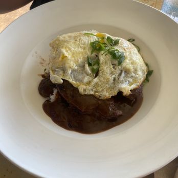 Castaway Cafe - Loco moco #thebombdotcom - American Near Me - Lahaina, Hawaii