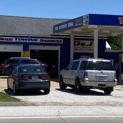 D & J Auto Service - 312 US Highway 61 Festus MO 63028. (636) 937-7709