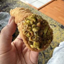 Vegan Cannoli 🅥