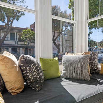 Lynn Finnegan - Compass - Real Estate Agents Near Me - San Francisco, California Lynn Finnegan - Compass - Real Estate Agents Near Me - San Francisco, California