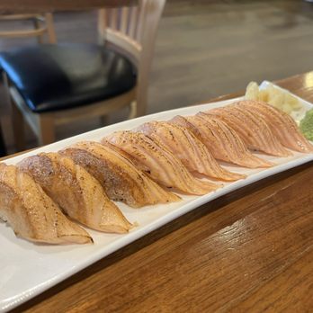 Kusshi - Seared salmon sushi (no sauce) - Sushi Bars Near Me - Bethesda, Maryland Kusshi - Seared salmon sushi (no sauce) - Sushi Bars Near Me - Bethesda, Maryland