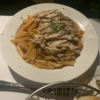 Barosa - Italian Near Me - Rego Park, New York