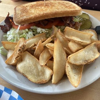 Off the Hook Bar & Grill - BLT with fries - American Near Me - Newport, Oregon