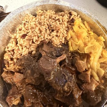 Copacabana Seafood & Brunch - Oxtail rice and peas with cabbage - Seafood Near Me - New York, New York Copacabana Seafood & Brunch - Oxtail rice and peas with cabbage - Seafood Near Me - New York, New York